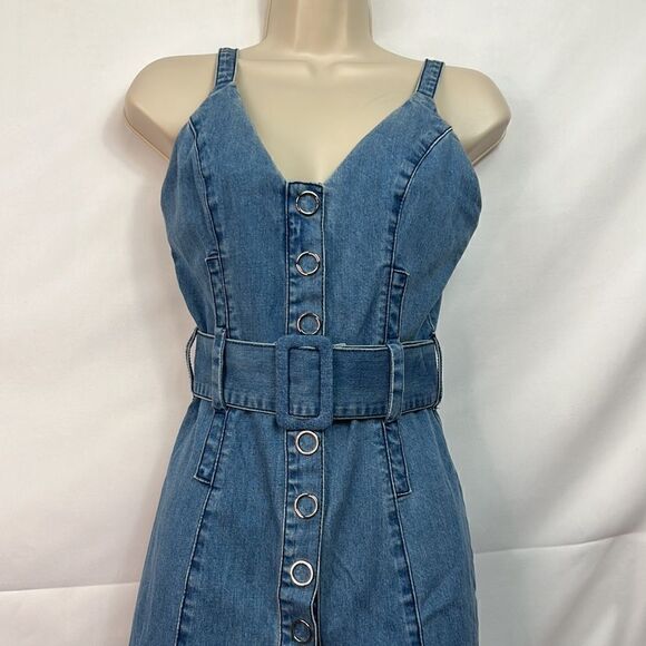Finders Keepers Denim Snap front jumper dress size 4  EUC - Picture 3 of 12